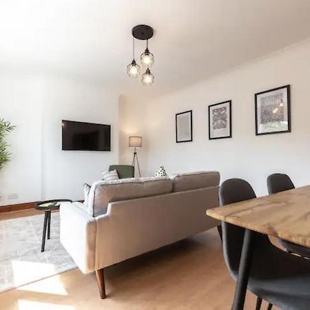 Metropolitan - 2 Bed, Private Parking Apartment, Great Commercial Home From Home Stay! Southampton Exterior photo